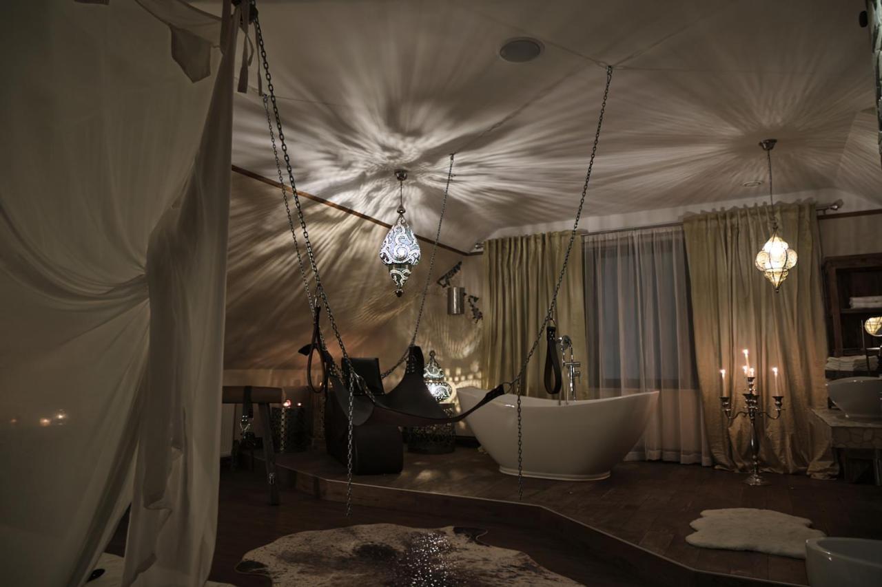 سارلويس Sweet Poison Rooms المظهر الخارجي الصورة